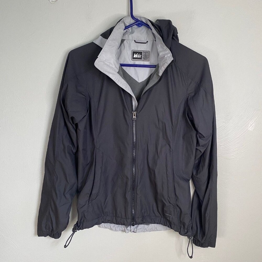 REI Coop women's Size XS Rain jacket Windbreaker Hooded Brim Full Zip Gray